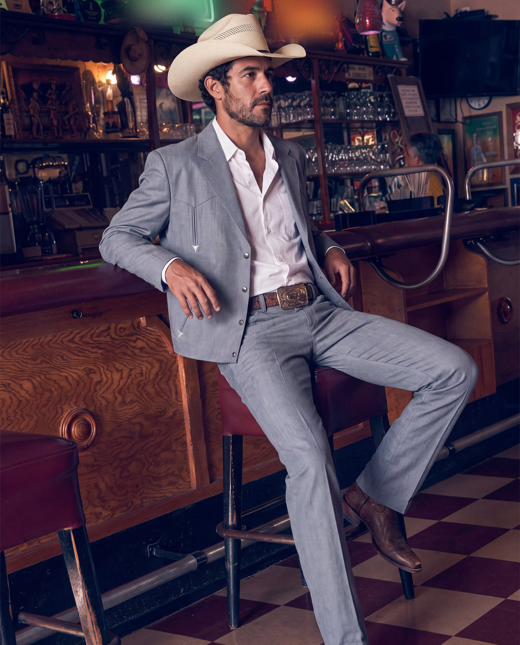 Men's Grey Western Suit 2-Piece - Cowboy Suit with Western Yoke & Pearl Snaps
